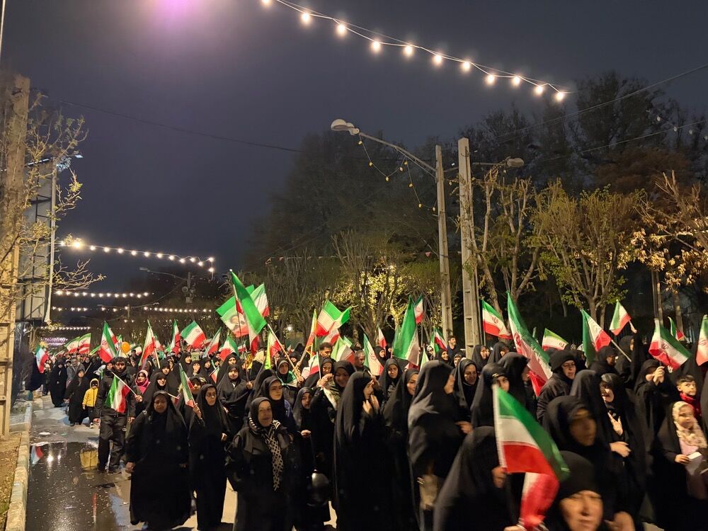 حضور مردم کرج در شب سی و ششم راهپیمایی 