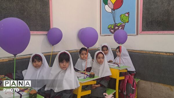 لبخند مهر در نگاه کلاس‌اولی‌های دبستان محدثه؛ آغاز رسمی فصل تعلیم و تربیت