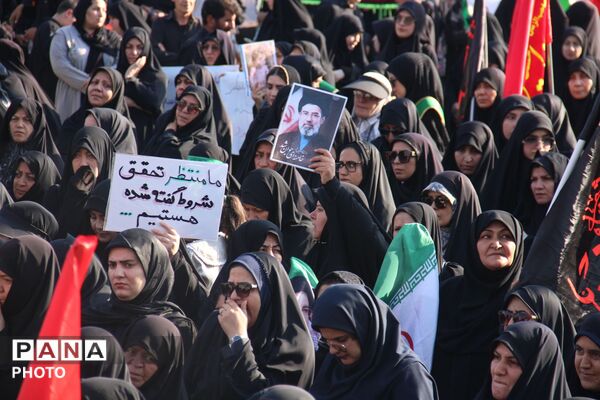 تجمع پرچمداران حسینی همدان در ماه محرم