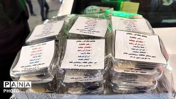 روایت خیابان‌های بناب از اربعین رهبر شهید و شهدای دانش‌آموز