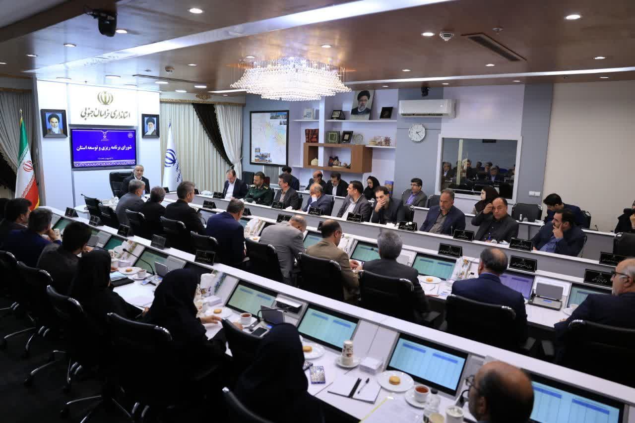 دستگاه‌ها در زمینه جذب منابع ملی، اقدامات مؤثری انجام دهند