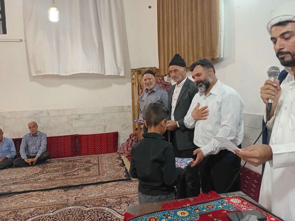 تقدیر از دانش‌آموزان فعال روستای نقاب