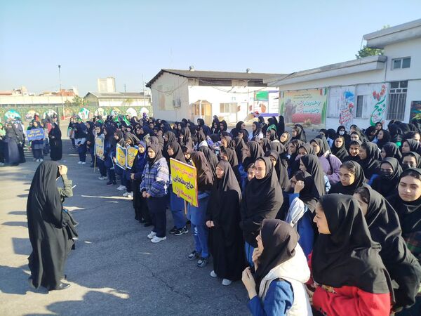 برگزاری صبحگاه مشترک دانش‌آموزی شهرستان هزار سنگر آمل 