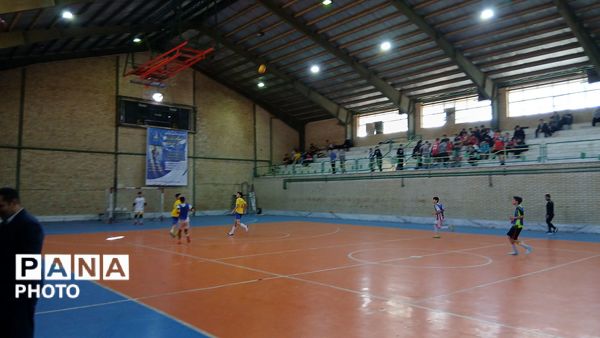 اختتامیه «جام اقتدار» فوتسال شهرستان‌های ساوجبلاغ و چهارباغ