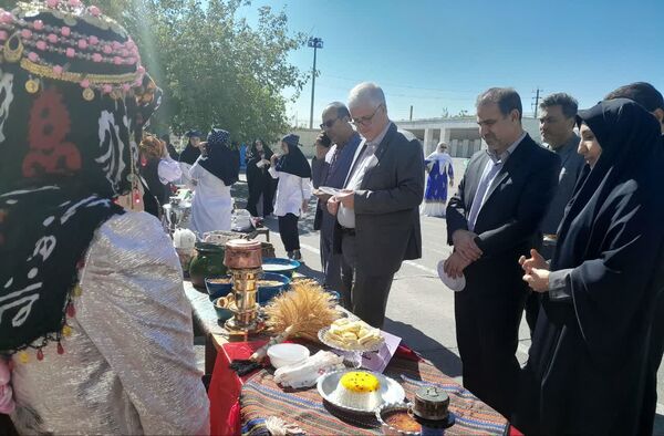 جشنواره نان و غذا‌های اقوام ایرانی و ملل 