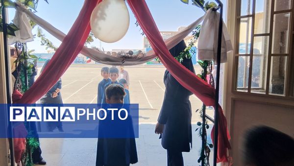 جشن ورود شکوفه‌های محلاتی به کلاس اول