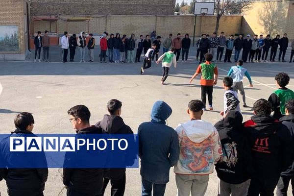  کارگاه‌های سواد اجتماعی و سیاسی و نمایشگاه انقلاب با شعار «روایت ناشنیده» در مدارس متوسطه دوم فشافویه