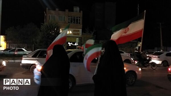 چهل و یکمین رژه ماشینی بلوار فضل نیشابور پس از آغاز جنگ 