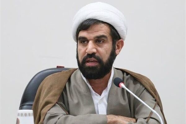مسئولان به تقویت وحدت ملی کمک کنند/ دامن زدن به اختلافات سلیقه ای،خیانت به کشور است