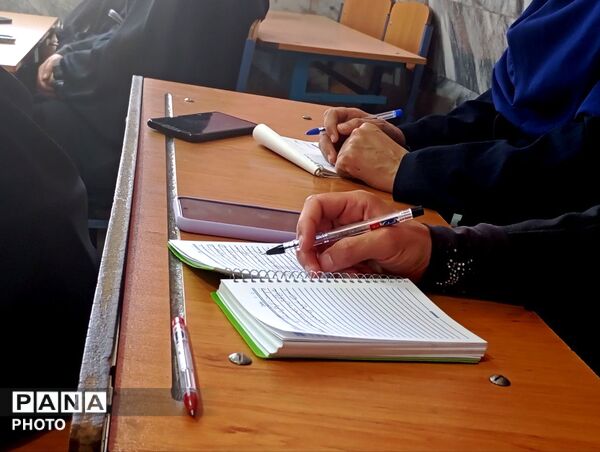 کلاس های آموزش خود امدادی و بهداشت دهان و دندان 