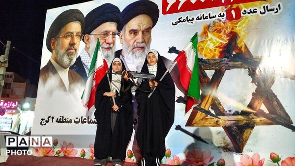 جانفدایان دهه نودی در تجمعات «ایران کوچک»