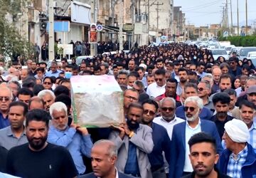 یک بار دیگر قلب معلمان و دانش‌‌آموزان رودانی ایستاد
