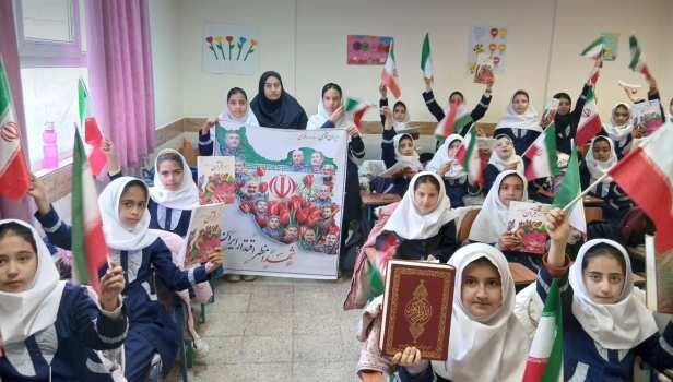 پاسخ کوبنده دانش‌آموزان ورزقانی به اقدامات اخیر آشوبگران با ادای احترام به قرآن