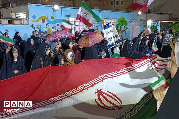  حضور فرهنگیان و دانش‌آموزان به‌مناسبت 12 فروردین ماه روز جمهوری اسلامی ایران 