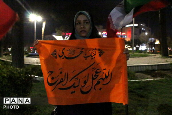 تجمع باشکوه دختران دانش‌آموز یزد
