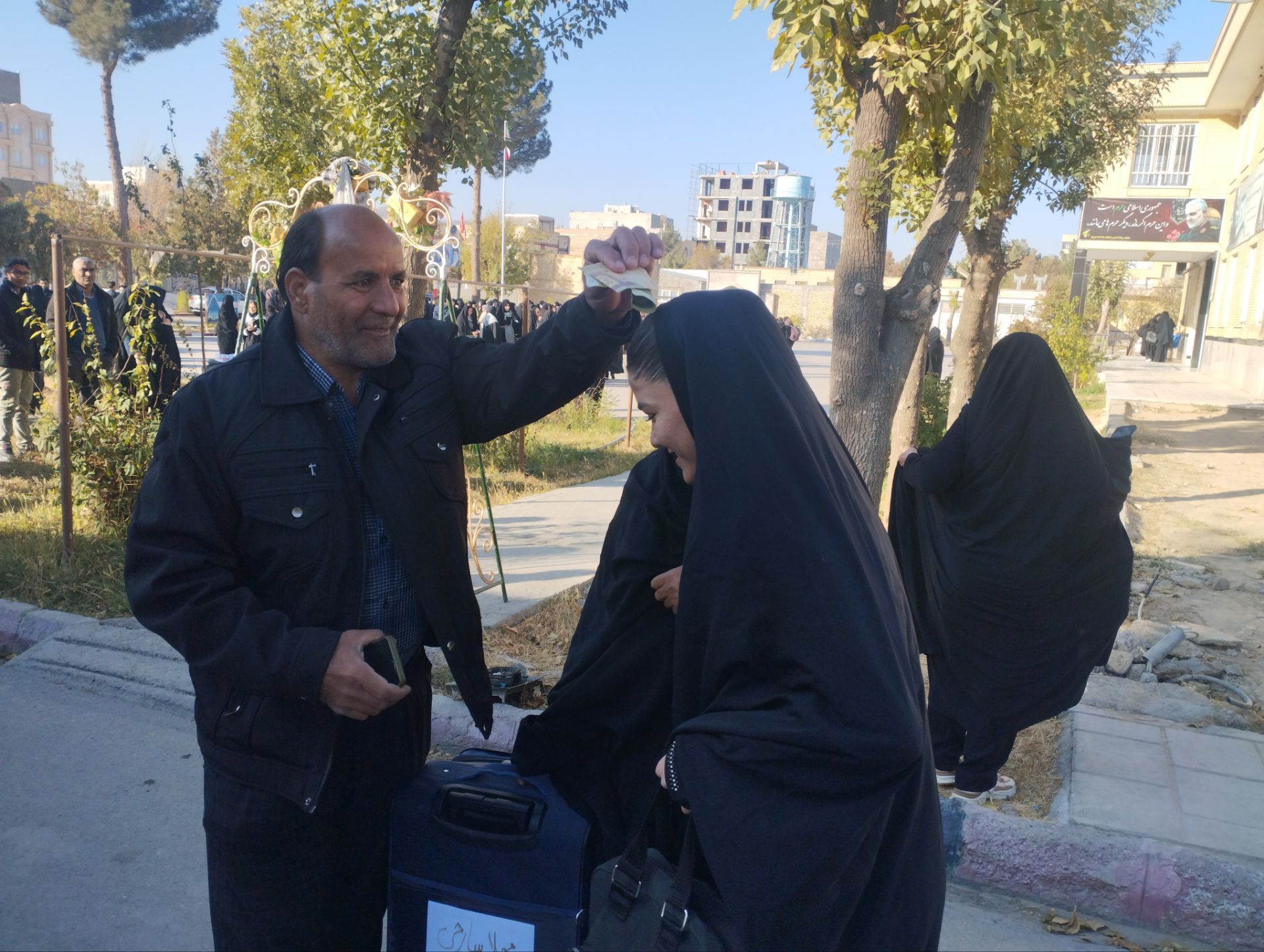اعزام دانش‌آموزان دبیرستان‌های دخترانه شهرستان شیروان دوره متوسطه دوم به اردوری راهیان نور مناطق جنوب کشور