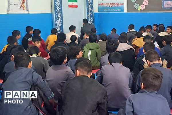 ویژه‌برنامه امام رضایی در مدرسه امام‌خمینی (ره) نیر