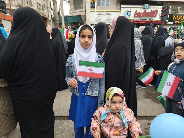 راهپیمایی ۲۲ بهمن در مینودشت