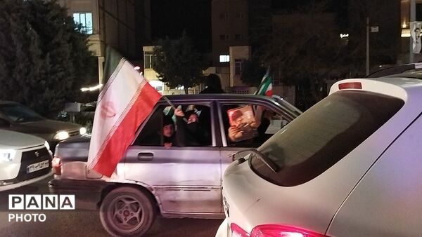 راهپیمایی ها در نیشابور همچنان ادامه دارد 