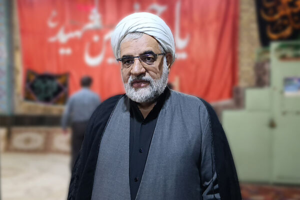 ایستادگی ملت ایران بر مدار باورهای دینی، عامل شکست توطئه‌های دشمنان است
