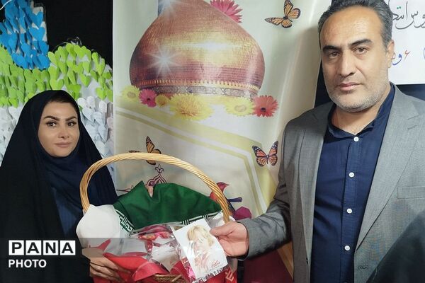 حضور معاون توسعه و پشتیبانی اداره کل آموزش و پرورش تهران در تجمعات شبانه میدان نماز شهرری 