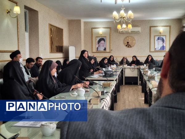 جلسه معاونین پرورشی ناحیه 5 مشهد