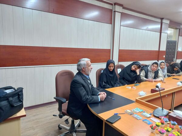 برگزاری جلسه هم اندیشی خبرنگاران پانا و آزمون خبرنویسی در خلیل آباد