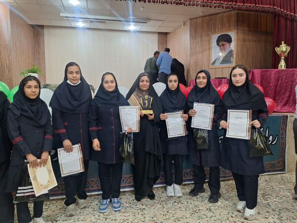 جشن باشکوه تجلیل از 400 نفر برتر حوزه پرورشی و تربیت‌بدنی در شهرستان بختگان