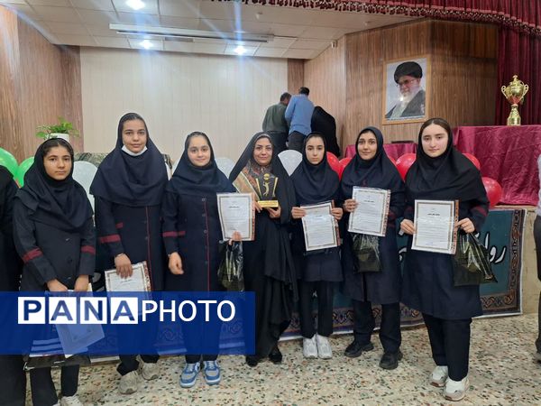 جشن باشکوه تجلیل از 400 نفر برتر حوزه پرورشی و تربیت‌بدنی در شهرستان بختگان