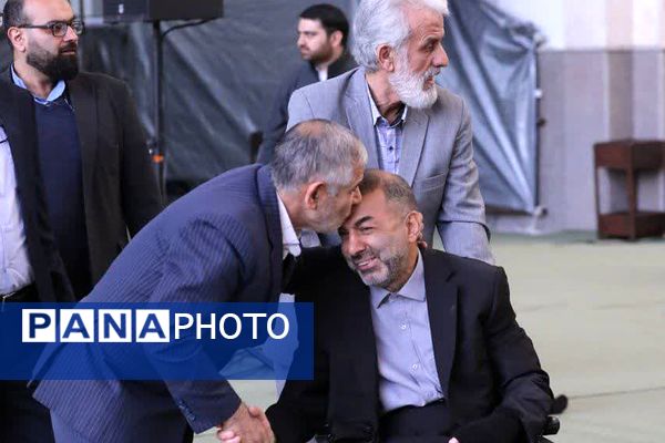 برگزاری نماز عید فطر در ناحیه دو شهرری 