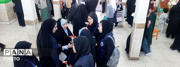 هم صدا با دختران شهید مینابی در روز دختر