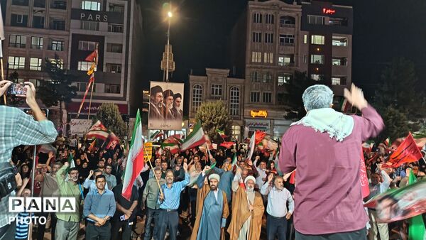 ۱۸۷ شب دلدادگی در میدان خیابان