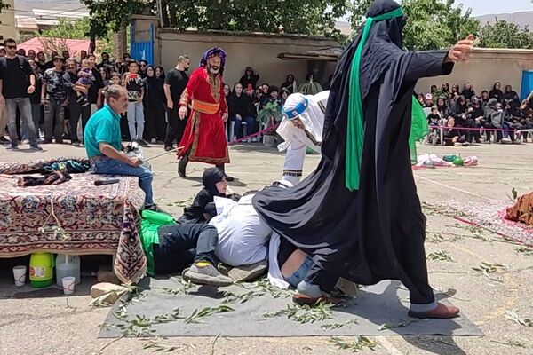 مراسم شبیه خوانی روز عاشورا در شهرستان طالقان