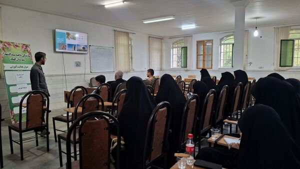 همایش کوله پشتی روایت جهاد در کهک 