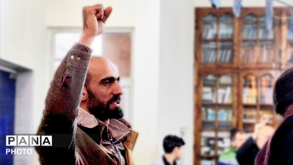 حضور حماسی مردم کومله در بیعت با رهبر معظم انقلاب 