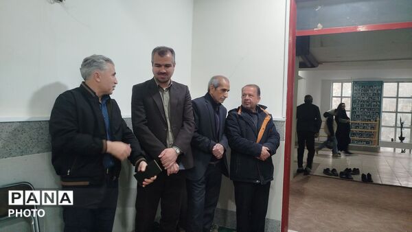  محفل انس با قرآن کریم در اداره آموزش و پرورش نیشابور 