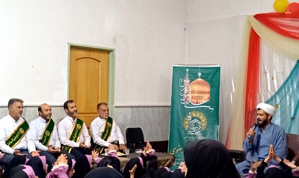 جشن ولادت امام رضا(ع) در مسجد ابوالفضل شهر حبیب آباد 