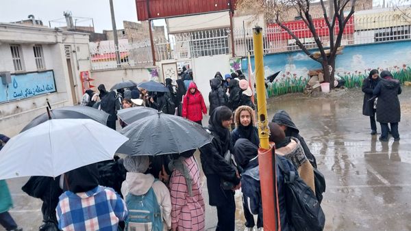 اولین بارش باران الهی در شهر زیبای  نیشابور 