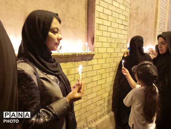مراسم شام غریبان شهدای دشت کربلا در حسینیه امام خمینی (ره) 