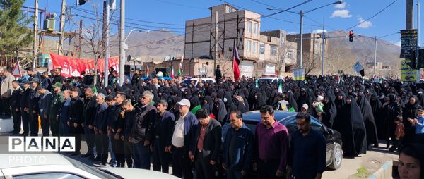 تشییع پیکر شهیده نگار میر دوست در شهر خرو