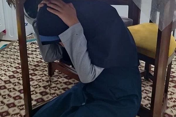 به صدا درآمدن آژیر مانور زلزله در کلاس‌های مجازی دبیرستان شهید همت