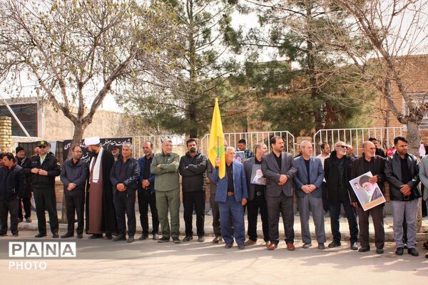 راهپیمایی تا نماز جمعه با جلوه هایی از وحدت مردم شهرستان بام و صفی‌آباد در روز قدس