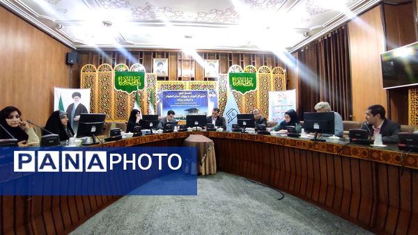 نشست خبری مدیرکل آموزش و پرورش استان اصفهان 