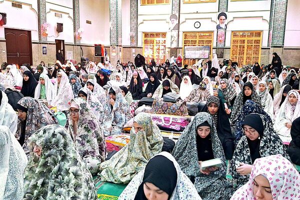 آشتی دانش‌آموزان ستایش وصابران یک  با خویشتن در خلوت اعتکاف