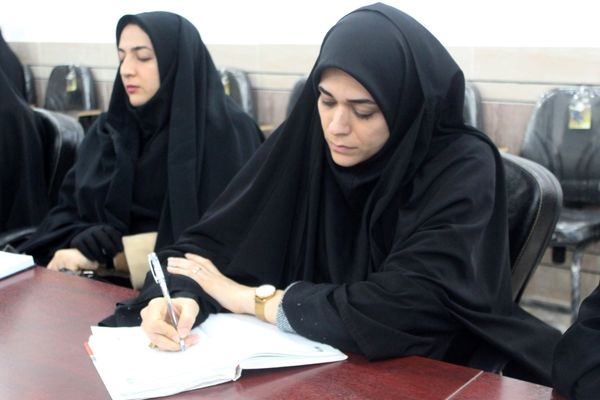 نشست معاونان و مربیان پرورشی مدارس در گلوگاه 