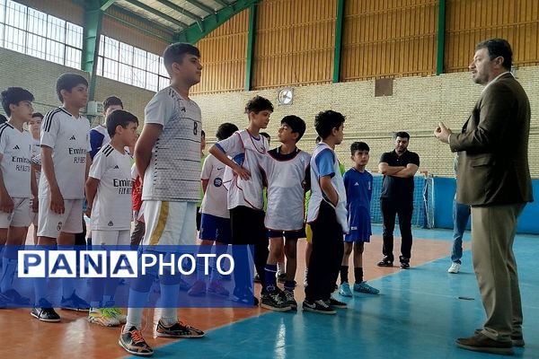 برگزاری مسابقات فوتسال دانش‌آموزان پسر منطقه کهریزک