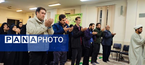 لحظات به یاد ماندنی افطار این‌بار در آموزشگاه فدک شهرستان بن 