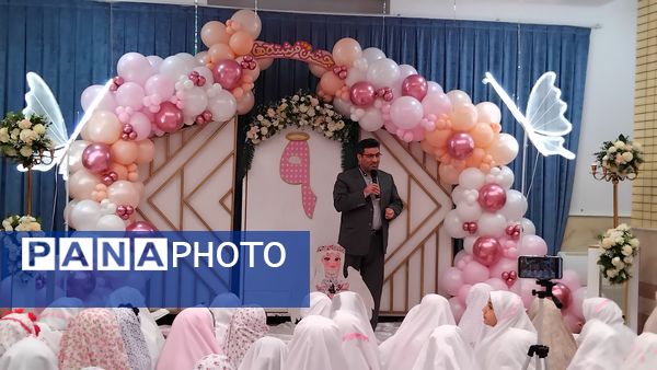 جشن بندگی فرشته‌های ۹ ساله در اهر