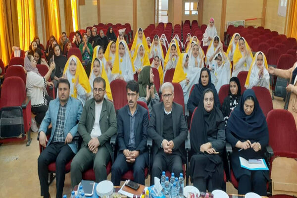 جشن تکلیف دانش‌آموزان دختر مدارس غیردولتی یاسوج