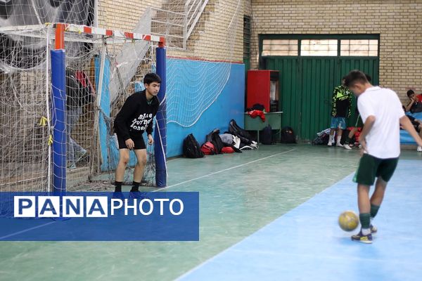 مسابقات قهرمانی فوتسال در منطقه کهریزک 